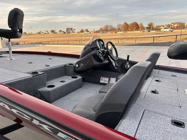 Slide: The Image of Tracker Pro Team 195 TXW Tournament Edition 2023 - 9