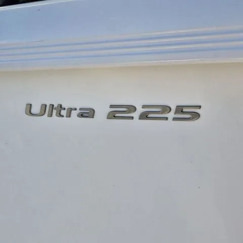 Slide: The Image of Sea Hunt Ultra 225 2015 - 13