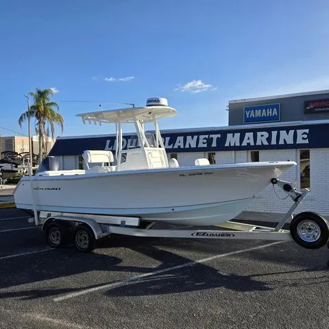 Slide: The Image of Sea Hunt Ultra 225 2015 - 2