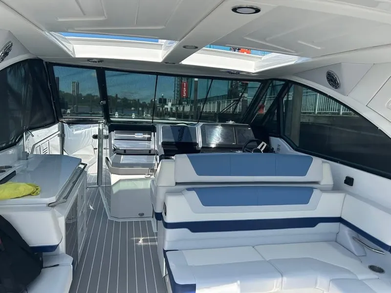 Slide: The Image of Formula 380 Super Sport Crossover OB 2025 - 5