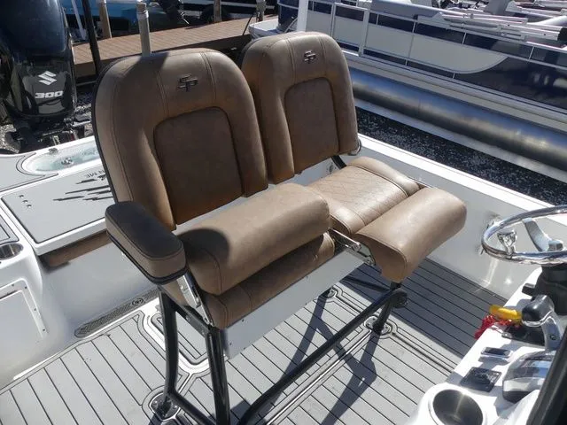 Slide: The Image of Sea Pro 248 2021 - 20