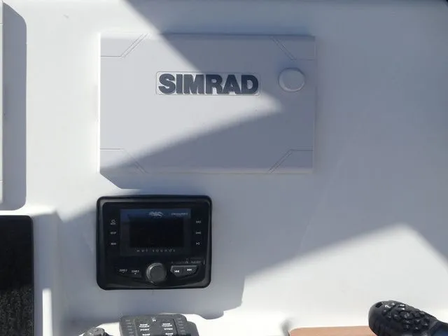 Slide: The Image of Sea Pro 248 2021 - 23