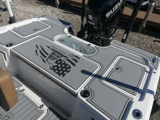 Slide: The Image of Sea Pro 248 2021 - 27