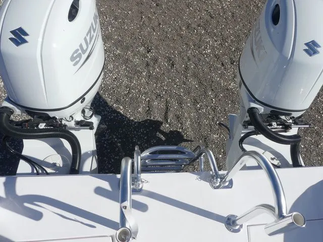 Slide: The Image of Twin Vee 240 GFX2 2026 - 23