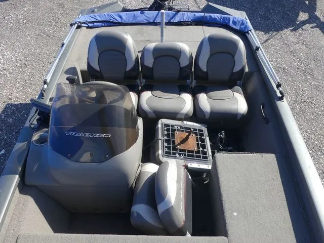 Slide: The Image of Tracker Pro Team 175 2004 - 15