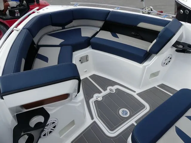 Slide: The Image of Monterey Elite 27 OB 2026 - 12