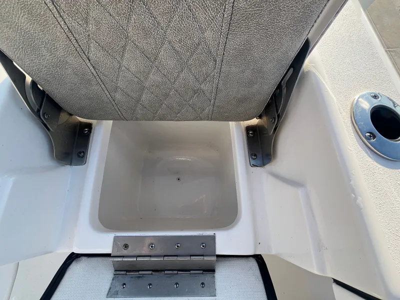 Slide: The Image of Sea Pro 230 2024 - 25