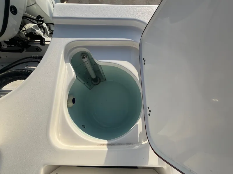 Slide: The Image of Sea Pro 230 2024 - 28