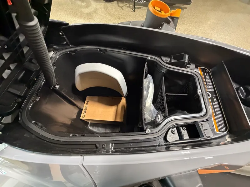 Slide: The Image of Sea-Doo FishPro Trophy 170 2026 - 8