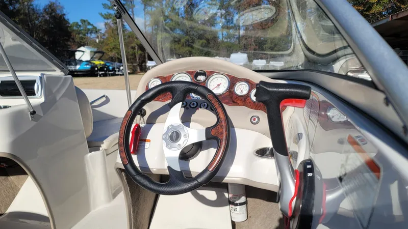 Slide: The Image of Tahoe Q5i 2012 - 15