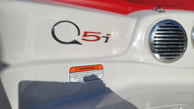 Slide: The Image of Tahoe Q5i 2012 - 7