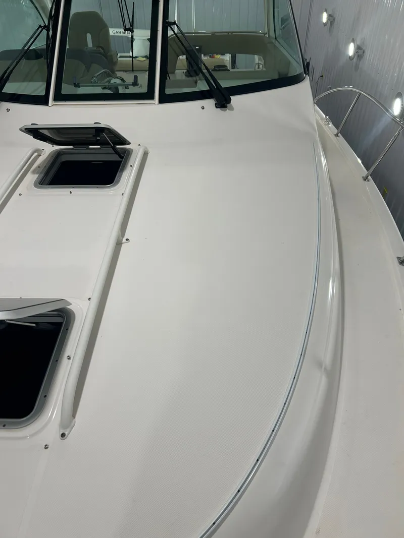 Slide: The Image of Pursuit OS 385 Offshore 2016 - 30