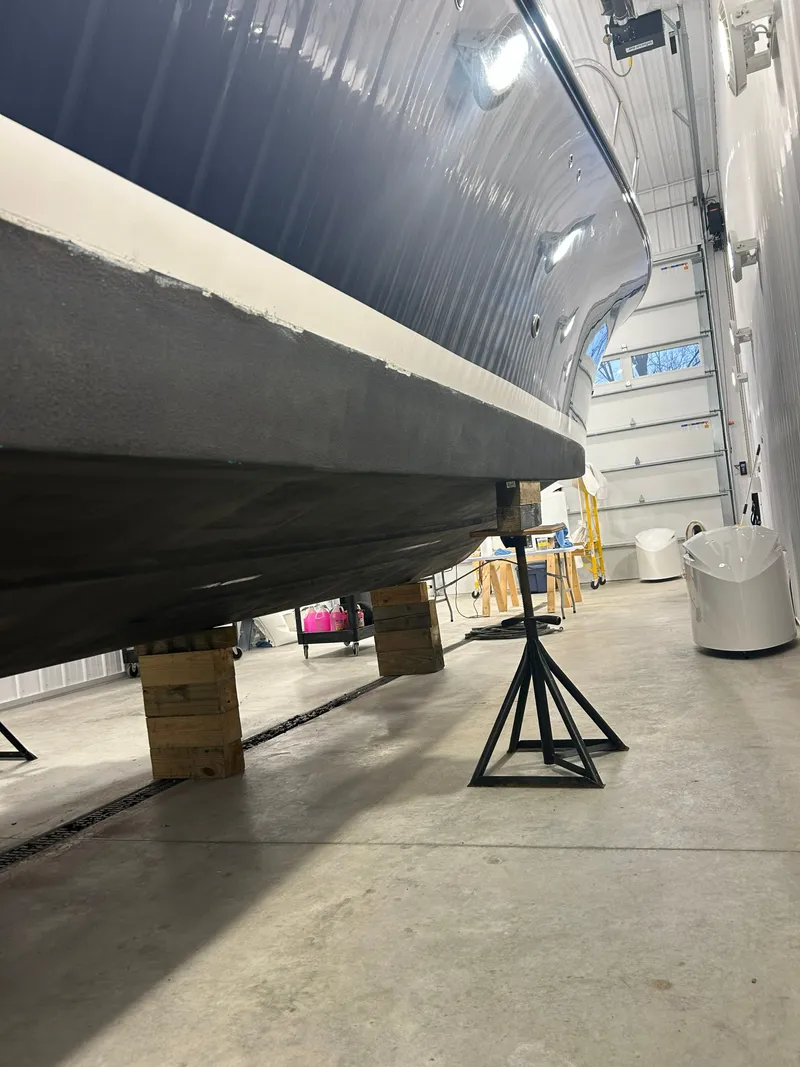 Slide: The Image of Pursuit OS 385 Offshore 2016 - 37