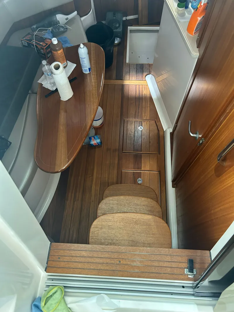 Slide: The Image of Pursuit OS 385 Offshore 2016 - 8