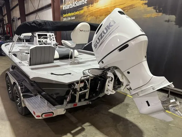 Slide: The Image of Vexus AVX2180cc W/Suzuki 200 2023 - 5