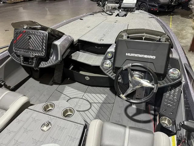 Slide: The Image of Vexus VX20 W/Mercury 250 2021 - 11