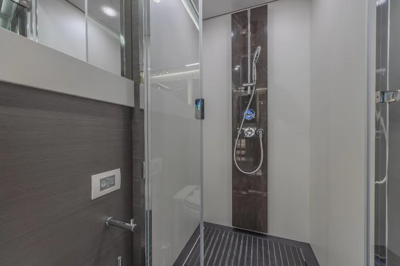 Slide: The Image of Azimut S8 2023 - 57