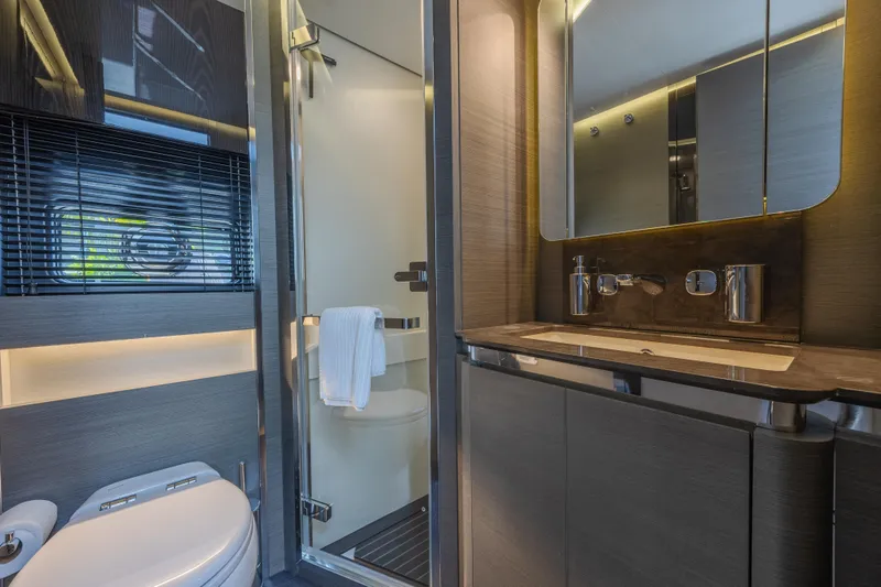 Slide: The Image of Azimut S8 2023 - 63