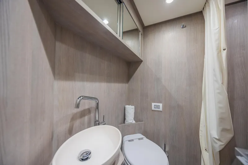 Slide: The Image of Azimut S8 2023 - 69