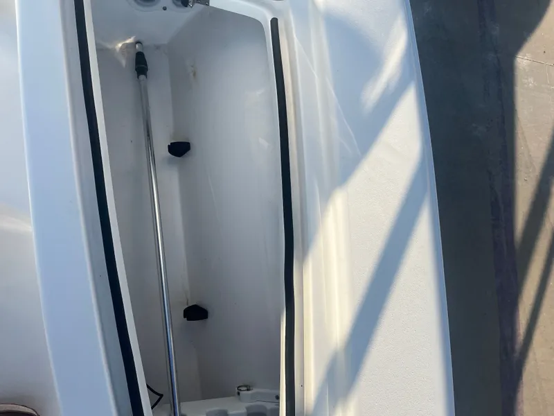 Slide: The Image of Sea Pro 230 2024 - 15