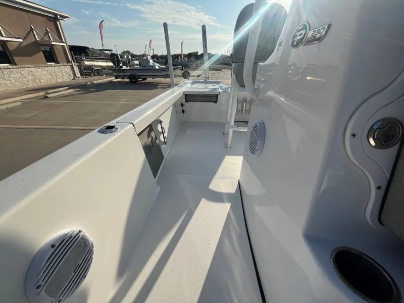 Slide: The Image of Sea Pro 230 2024 - 21