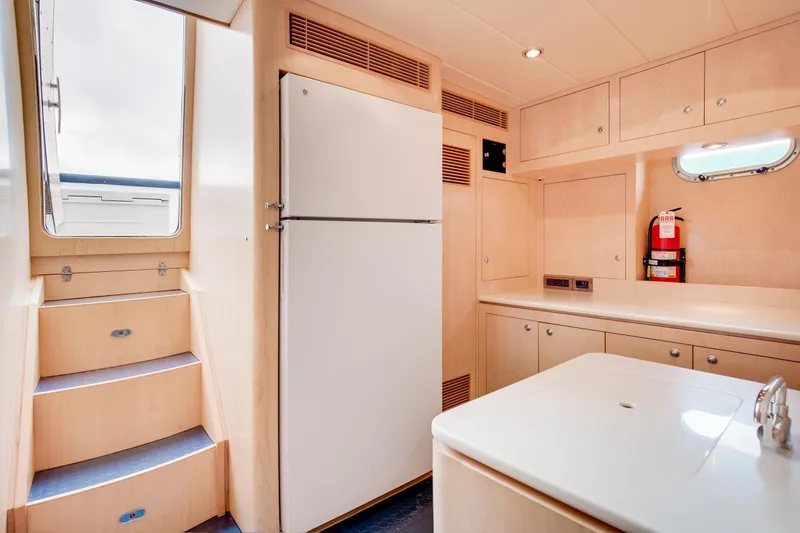 Slide: The Image of Interior of 2006 Horizon 82’ Cockpit Motoryacht. - 31