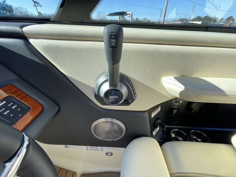 Slide: The Image of Chris-Craft 28 sportster 2025 - 34