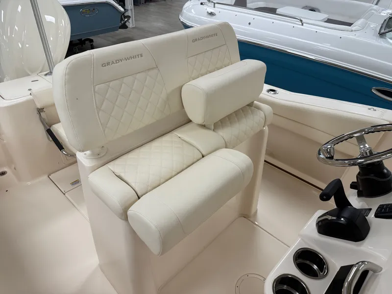 Slide: The Image of Grady-White Fisherman 236 2026 - 10