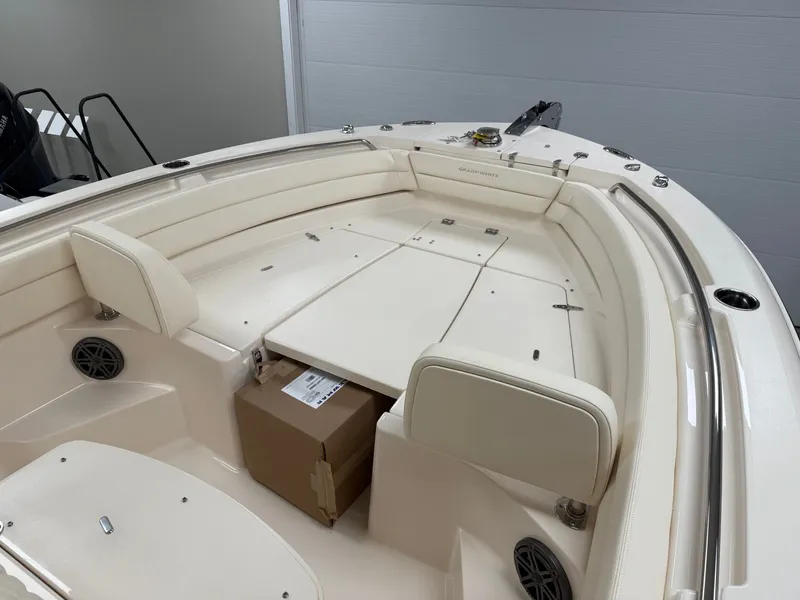 Slide: The Image of Grady-White Fisherman 236 2026 - 5