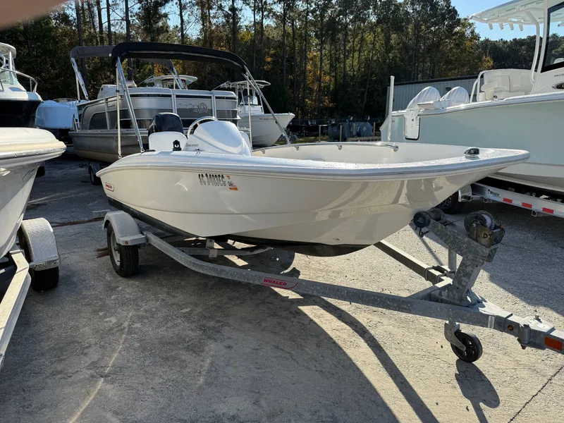 Slide: The Image of Boston Whaler 150 Super Sport 2017 - 5