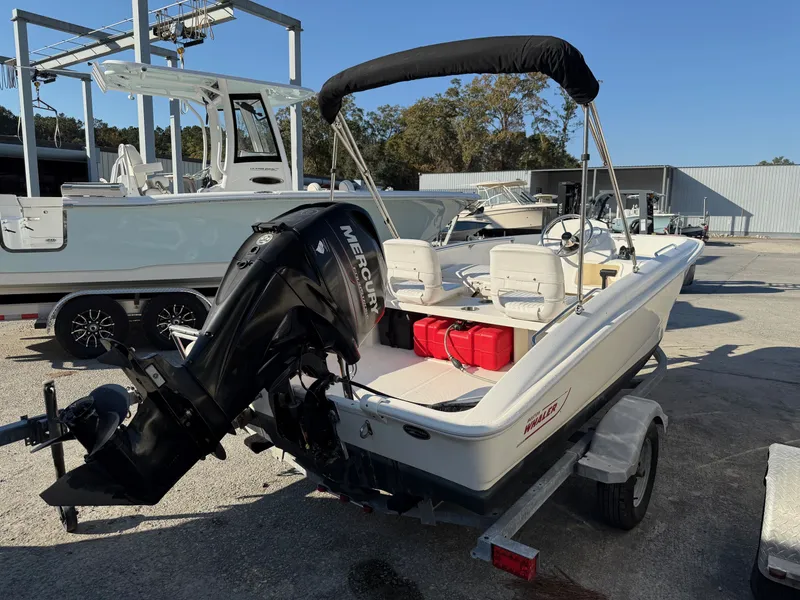 Slide: The Image of Boston Whaler 150 Super Sport 2017 - 8