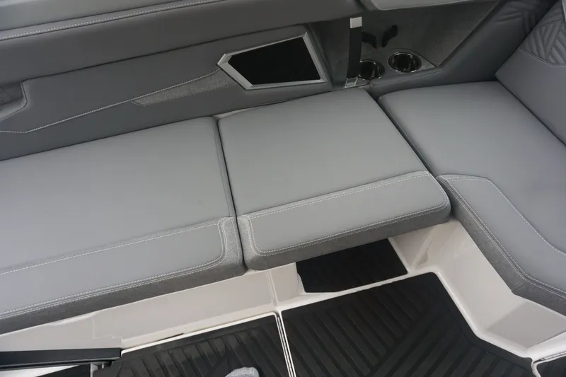 Slide: The Image of MasterCraft XStar 25 - Factory Demo 2026 - 11