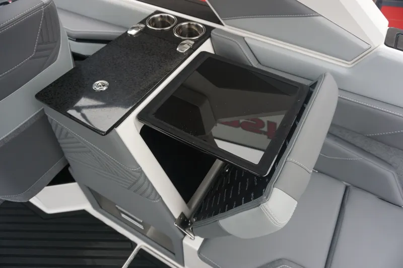 Slide: The Image of MasterCraft XStar 25 - Factory Demo 2026 - 13