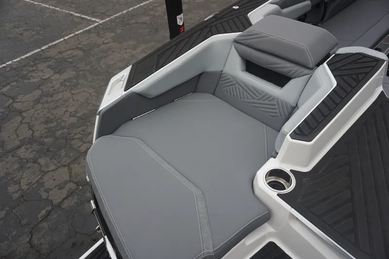 Slide: The Image of MasterCraft XStar 25 - Factory Demo 2026 - 2