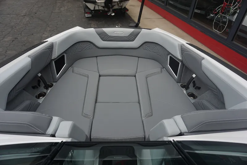 Slide: The Image of MasterCraft XStar 25 - Factory Demo 2026 - 21