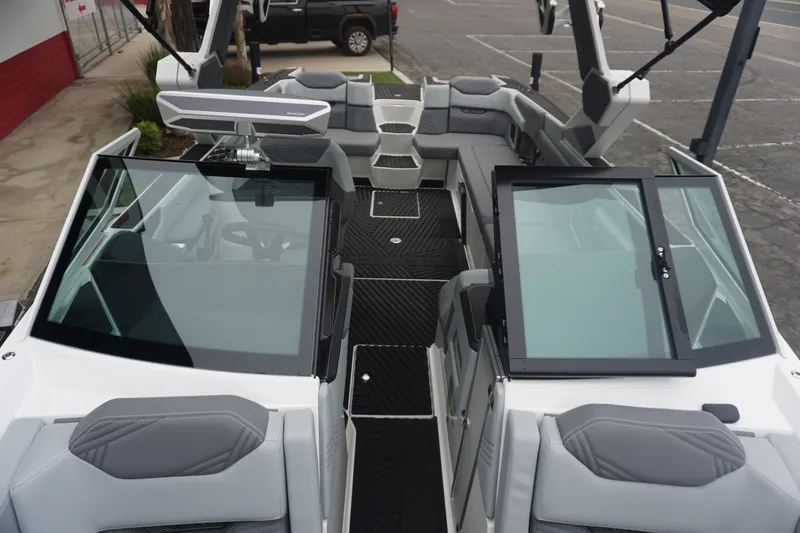 Slide: The Image of MasterCraft XStar 25 - Factory Demo 2026 - 24