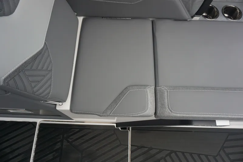 Slide: The Image of MasterCraft XStar 25 - Factory Demo 2026 - 32