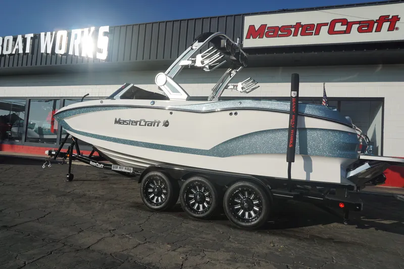 Slide: The Image of MasterCraft X24 2022 - 3