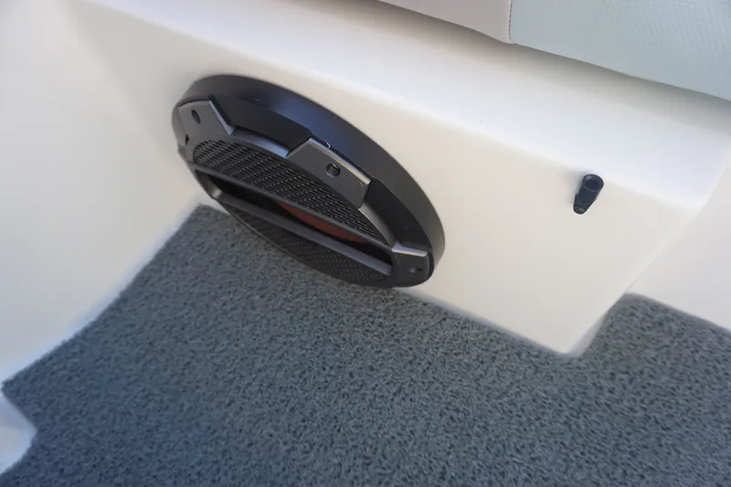 Slide: The Image of MasterCraft X24 2022 - 36