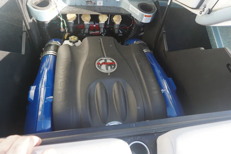 Slide: The Image of MasterCraft X24 2022 - 42