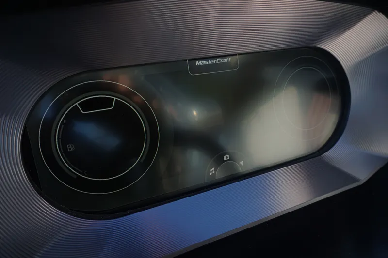 Slide: The Image of MasterCraft X24 2022 - 46