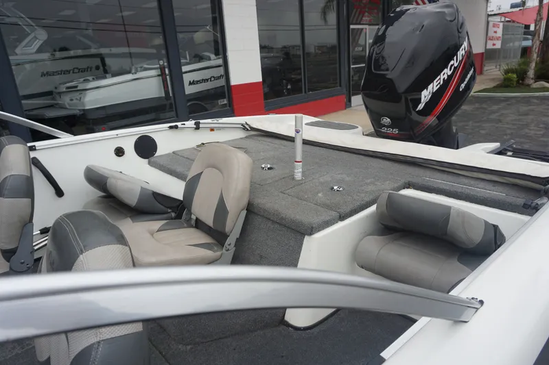 Slide: The Image of Stratos 200 FS 2005 - 9