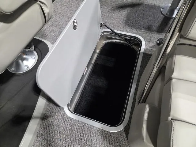 Slide: The Image of Barletta Cabrio 24UE 2026 - 21