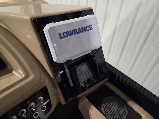 Slide: The Image of Barletta Cabrio 24UE 2026 - 15