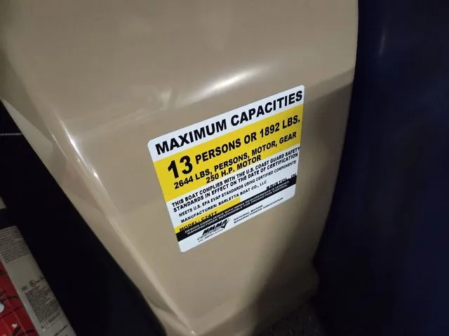 Slide: The Image of Barletta Cabrio 24UE 2026 - 17