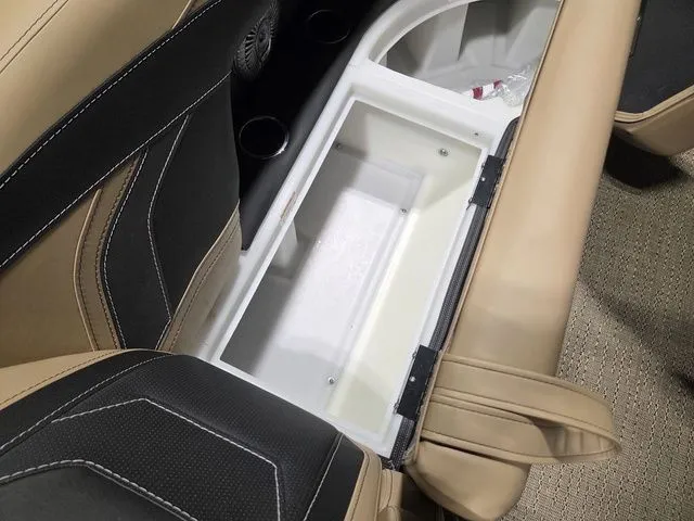 Slide: The Image of Barletta Cabrio 24UE 2026 - 20