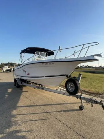 Slide: The Image of Seaswirl 2301 Center Console 2001 - 3