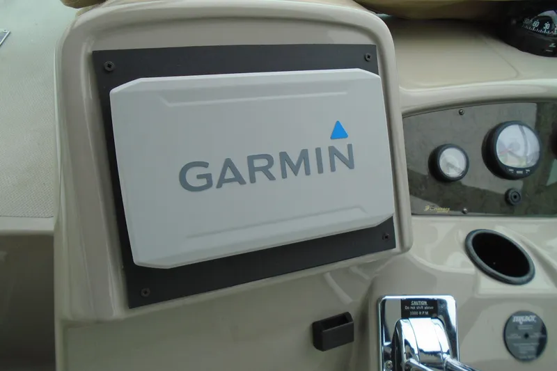 Slide: The Image of Dashboard of 2003 Cruisers Yachts 3470 Express with Garmin navigation system. - 22