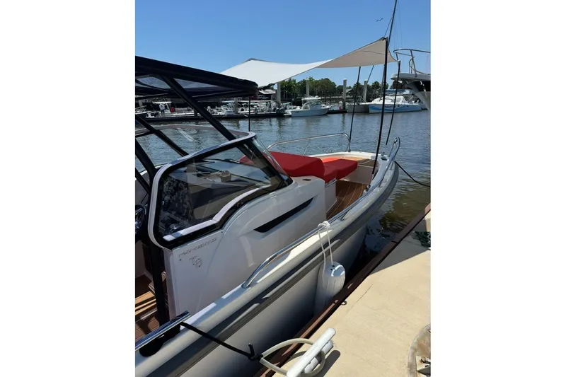 Slide: The Image of Nimbus T8 - Cockpit Dinette - 10