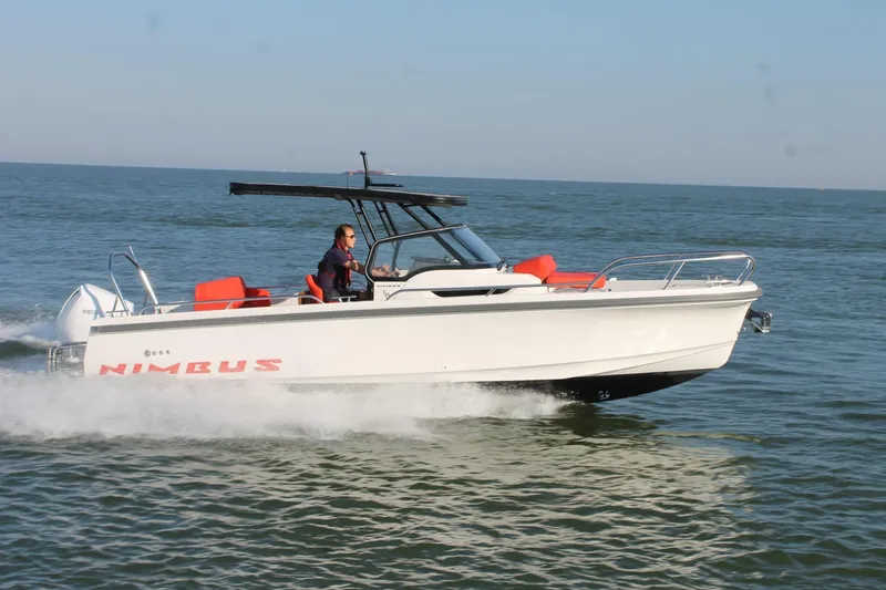 Slide: The Image of Nimbus T8 - Deck - 13